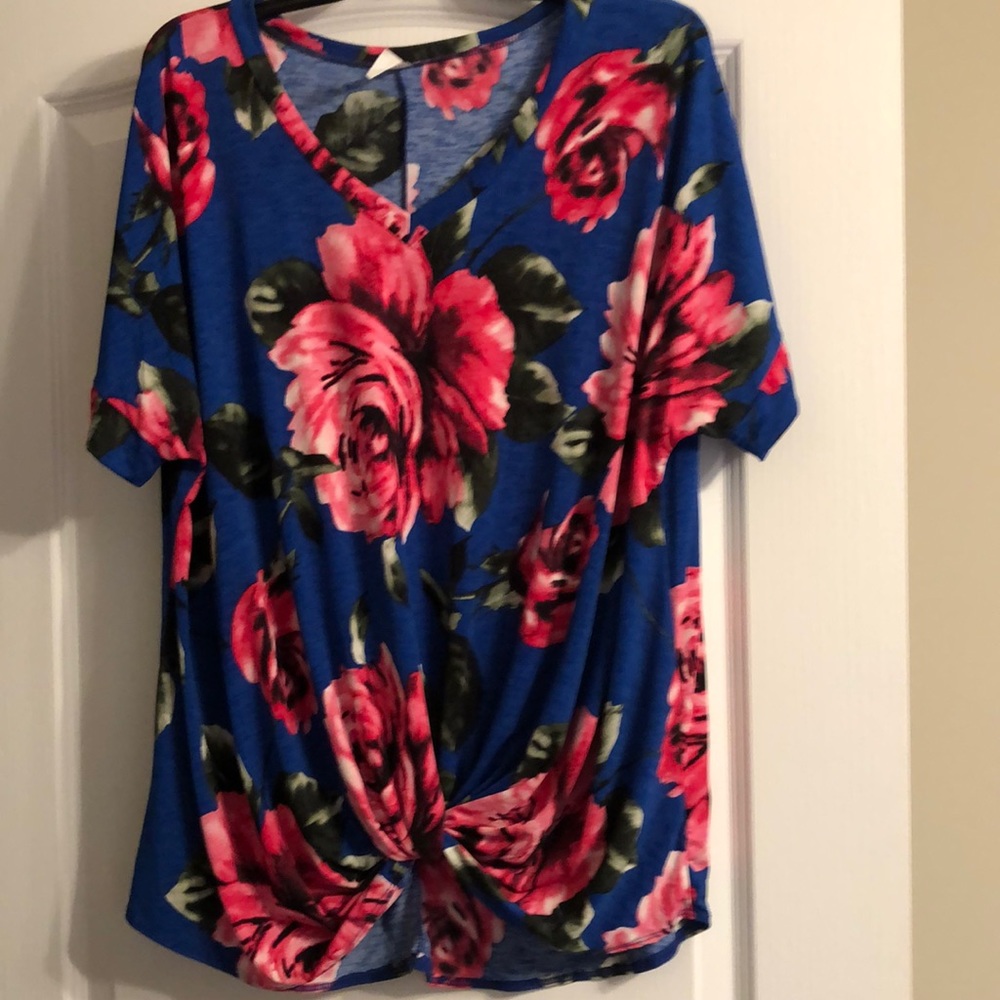 Floral Top- NWOT